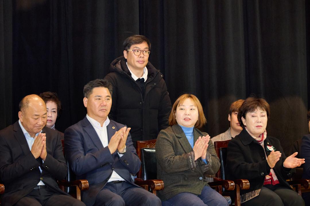 '2025 용인특례시장기 생활체육 배드민턴대회' 게시글의 사진(11) '20251129 2025 용인특례시장기 생활체육 배드민턴대회-15.jpg'