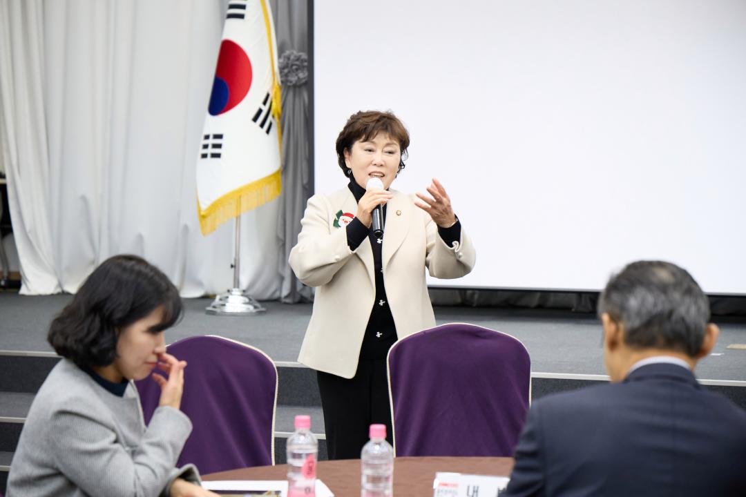 '2025년 하반기 용인장기요양기관협회 총회' 게시글의 사진(10) '20251211 2025년 하반기 용인장기요양기관협회 총회-12.jpg'