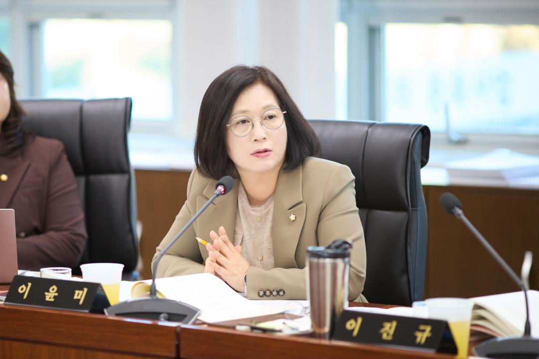 '행정사무감사 5일차 (제297회 제2차 정례회)' 게시글의 사진(89) '20251121 행정사무감사 5일차-095.jpg'