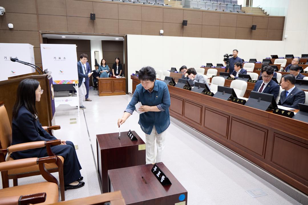 '제304회 임시회 제1차 본회의' 게시글의 사진(27) '20260701 제304회 임시회 제1차 본회의-009.jpg'