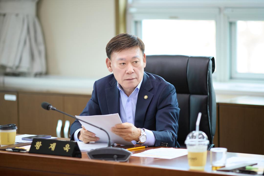 '상임위위원회별 제1차 회의 ( 제302회 임시회 )' 게시글의 사진(29) '20260403 상임위원회별 제1차 회의(제302호 임시회)-52.jpg'