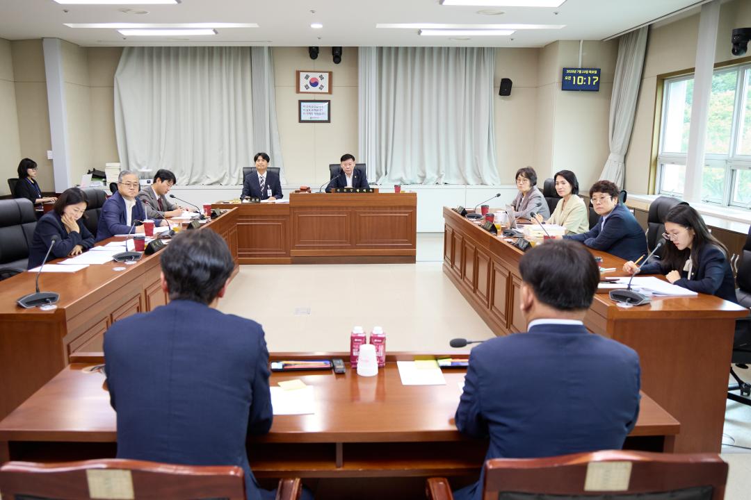 '상임위위원회별 제1차 회의(제305회 임시회 )' 게시글의 사진(2) '20260723 상임위위원회별 제1차 회의(제305회 임시회 )-02.jpg'