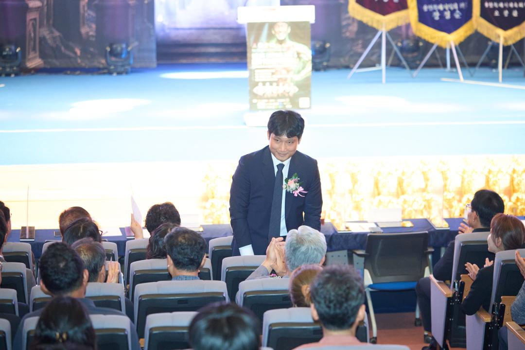 '제9회 용인특례시보디빌딩협회장배 보디빌딩 피트니스 대회' 게시글의 사진(11) '20260829 제9회 용인특례시보디빌딩협회장배 보디빌딩 피트니스 대회-17.jpg'