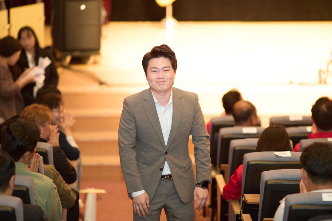 '2026년 노동절 기념식' 게시글의 사진(29) '20260425 2026년 노동절 기념식-054.jpg'