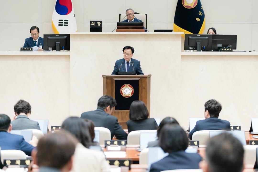 '제302회 임시회 제 2차 본회의' 게시글의 사진(35) '20260406 제302회 임시회 제 2차 본회의 N-18.JPG'