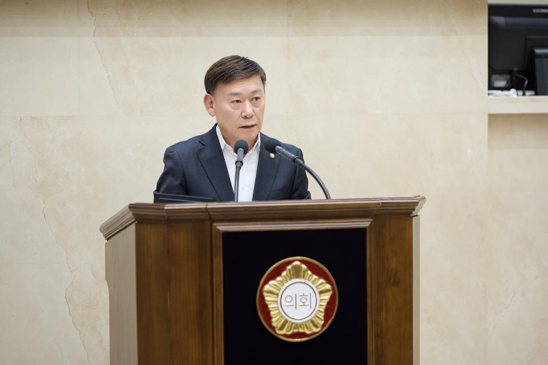 '제300회 제2차 본회의' 게시글의 사진(26) '20260211 제300회 임시회 제2차 본회의-54.jpg'