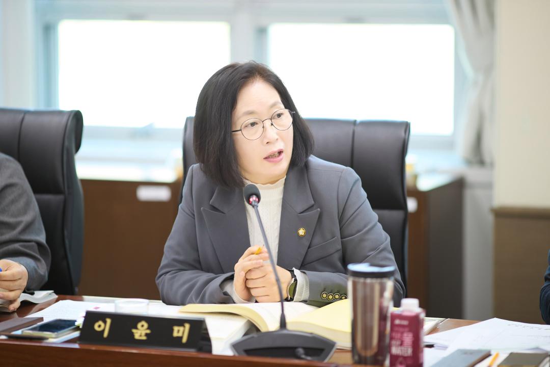 '상임위위원회별 제2차 회의( 제302회 임시회 )' 게시글의 사진(21) '20260408 상임위위원회별 제2차 회의 ( 제302회 임시회 )-053.jpg'