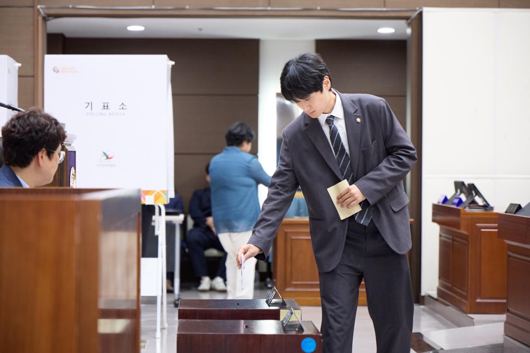 '제304회 임시회 제1차 본회의' 게시글의 사진(62) '20260701 제304회 임시회 제1차 본회의-091.jpg'