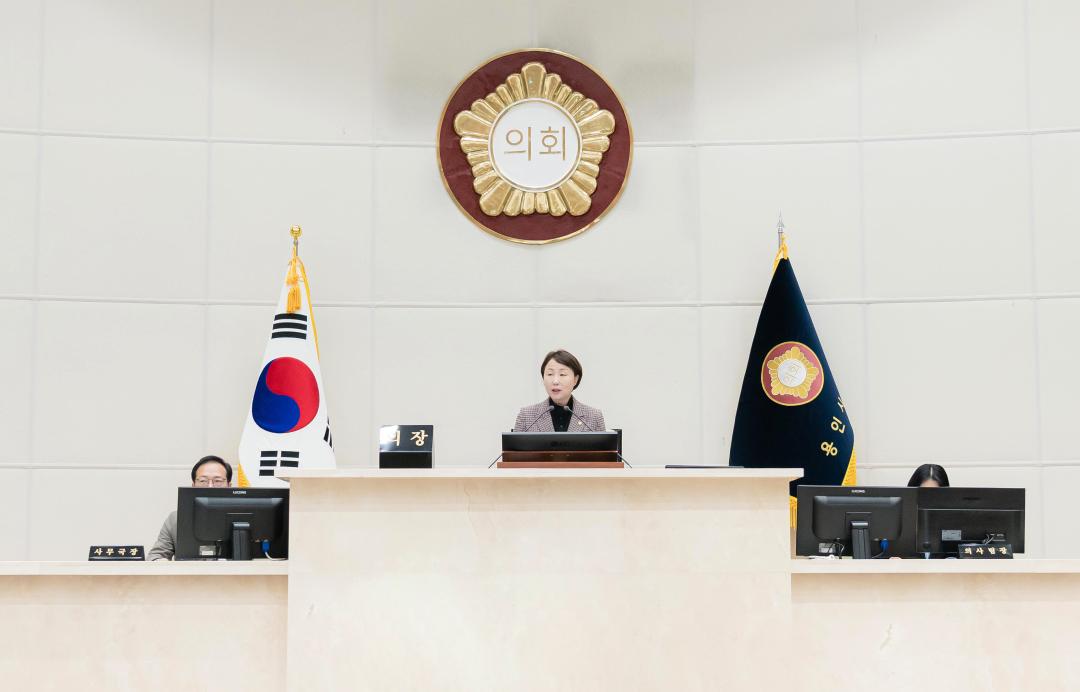 '제300회 제1차 본회의' 게시글의 사진(4) '20260205 제300회 제1차 본회의 N (15).JPG'