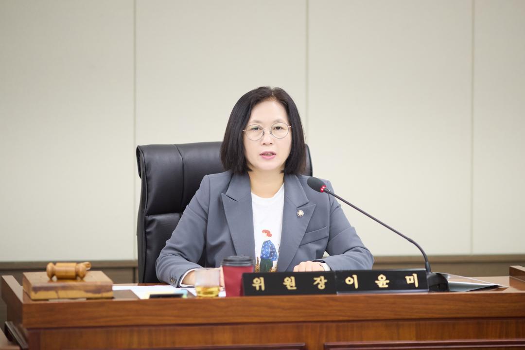 '행정사무감사 8일차 (제297회 제2차 정례회)' 게시글의 사진(6) '20251124 행정사무감사 8일차 (제297회 제2차 정례회)-008.jpg'