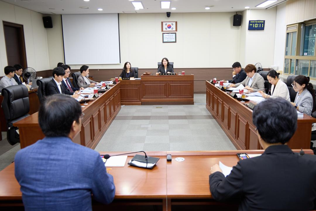 '상임위위원회별 제1차 회의(제305회 임시회 )' 게시글의 사진(1) '20260723 상임위위원회별 제1차 회의(제305회 임시회 )-01.jpg'