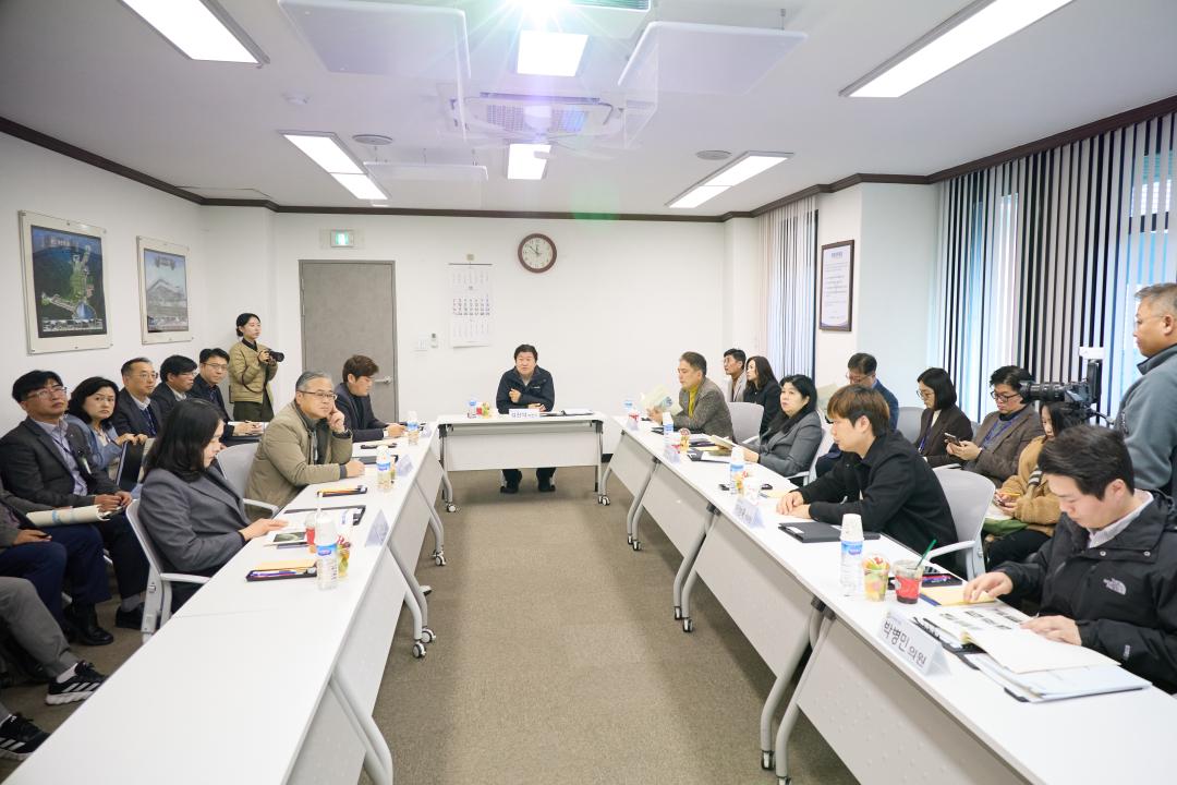 '행정사무감사 현지확인(자치행정위원회)' 게시글의 사진(73) '20251120 행정사무감사 현지확인(자치행정위원회)-119.jpg'