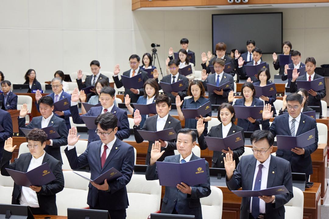 '제10대 용인특례시의회 개원식' 게시글의 사진(14) '20260702 제10대 용인특례시의회 개원식-19.jpg'