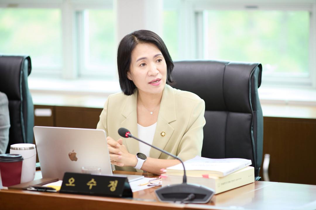 '상임위위원회별 제1차 회의(제305회 임시회 )' 게시글의 사진(33) '20260723 상임위위원회별 제1차 회의(제305회 임시회 )-56.jpg'