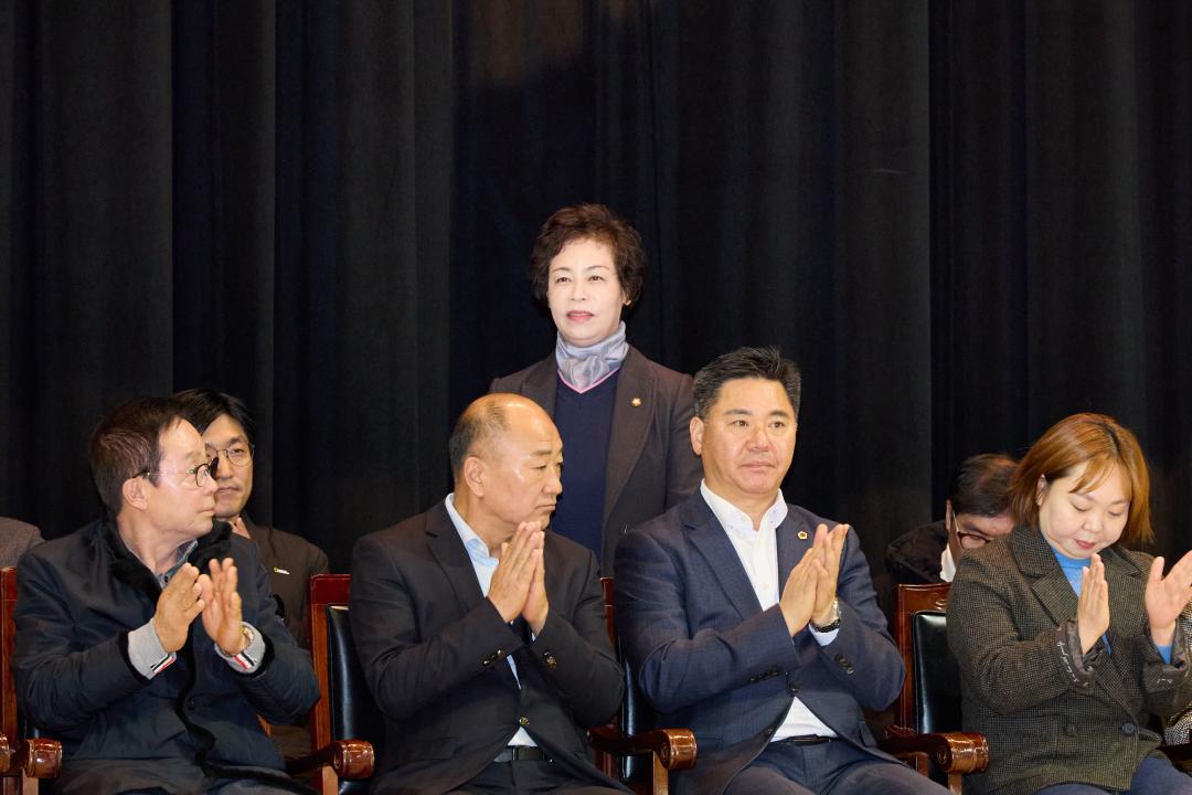 '2025 용인특례시장기 생활체육 배드민턴대회' 게시글의 사진(13) '20251129 2025 용인특례시장기 생활체육 배드민턴대회-21.jpg'