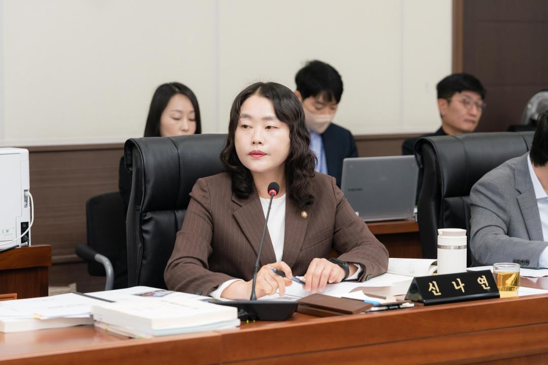 '행정사무감사 8일차 (제297회 제2차 정례회)' 게시글의 사진(47) '20251124 행정사무감사 8일차 (제297회 제2차 정례회) N-13.JPG'