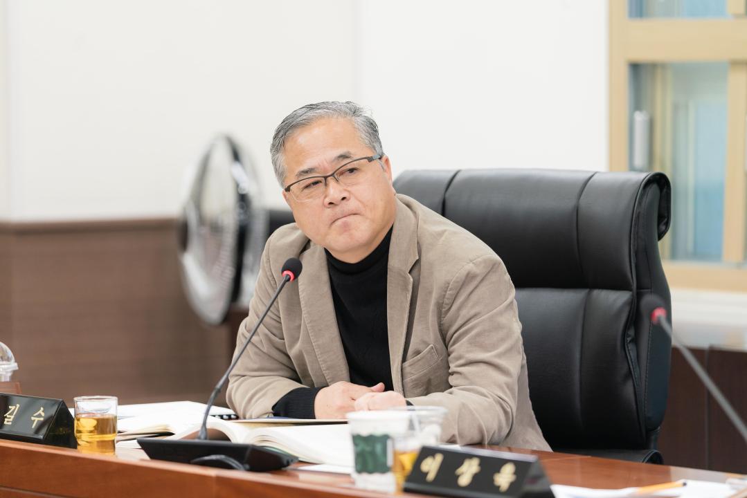 '행정사무감사 5일차 (제297회 제2차 정례회)' 게시글의 사진(26) '20251121 행정사무감사 5일차 (제297회 제2차 정례회) N_-70.JPG'