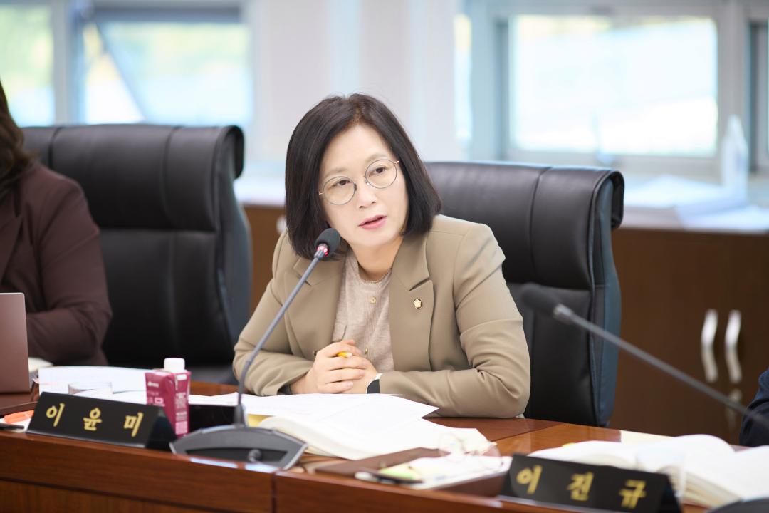 '행정사무감사 5일차 (제297회 제2차 정례회)' 게시글의 사진(92) '20251121 행정사무감사 5일차-102.jpg'