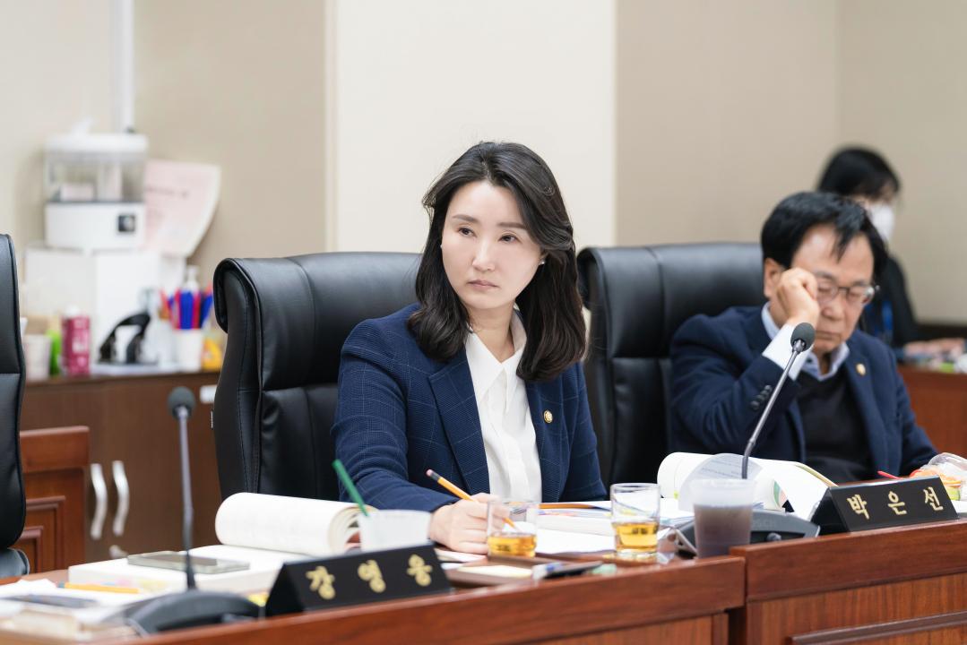 '행정사무감사 1일차 (제297회 제2차 정례회)' 게시글의 사진(69) '20251117 행정사무감사 1일차 (제297회 제2차 정례회) N (34).JPG'