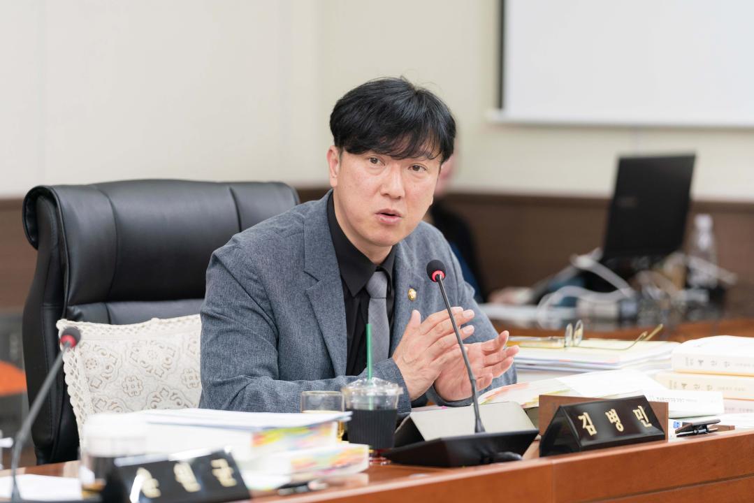 '제2차 예산결산특별위원회(제297회 제2차 정례회)' 게시글의 사진(7) '20251210 제2차 예산결산특별위원회(제297회 제2차 정례회) N-67.JPG'