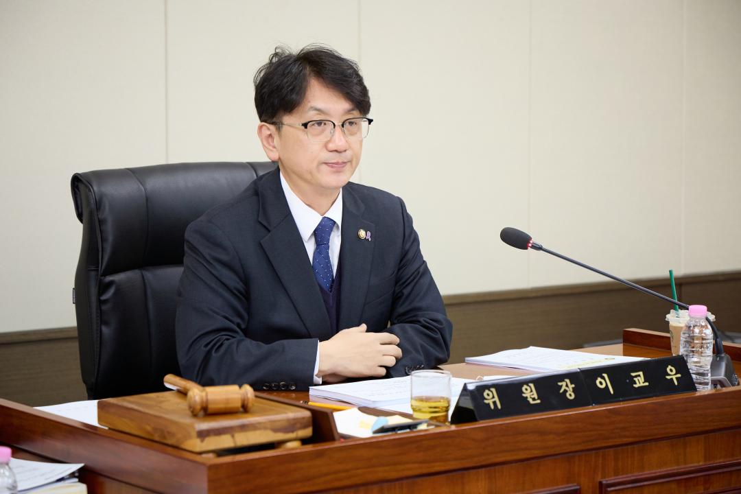 '상임위위원회별 제1차 회의 ( 제297회 임시회 )' 게시글의 사진(28) '20251218 상임위원회별 제1차 회의(제298회 임시회 )-13.jpg'