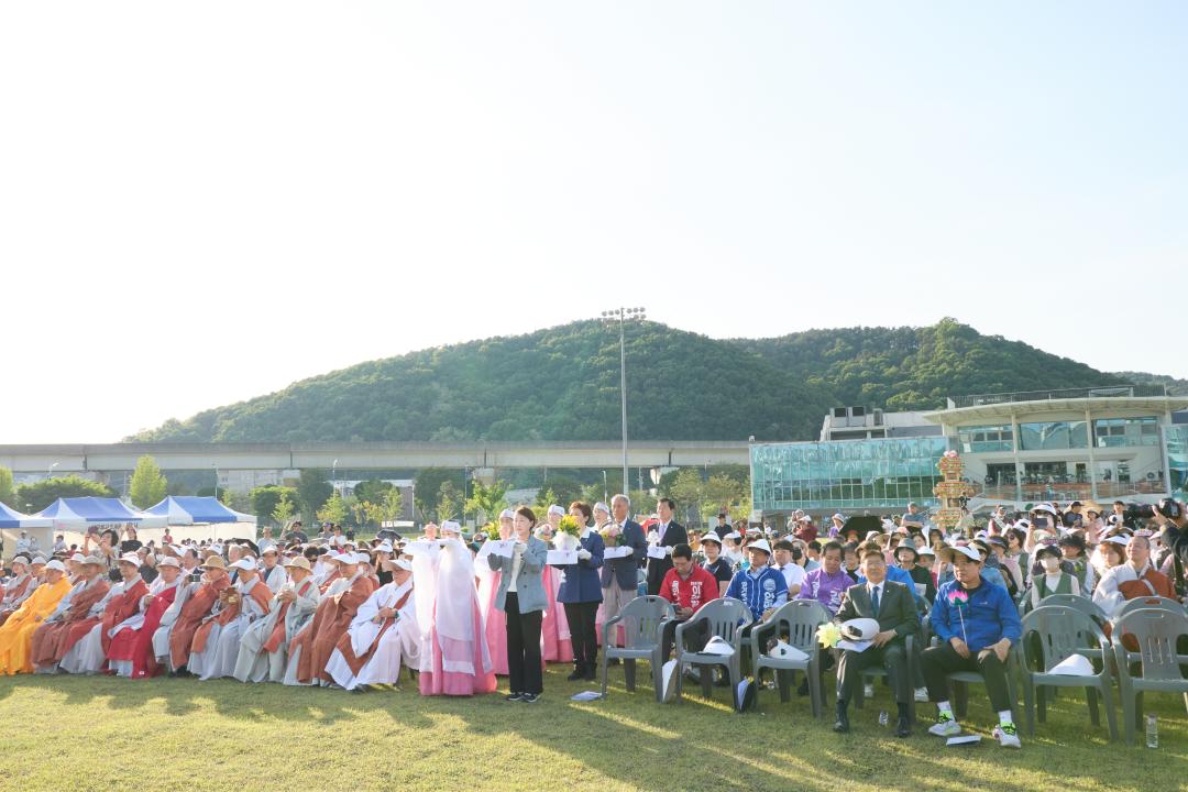 '불기2570(2026)년 부처님 오신날 용인시민연등축제' 게시글의 사진(5) '20260517 불기2570(2026)년 부처님 오신날 용인시민연등축제-005.jpg'