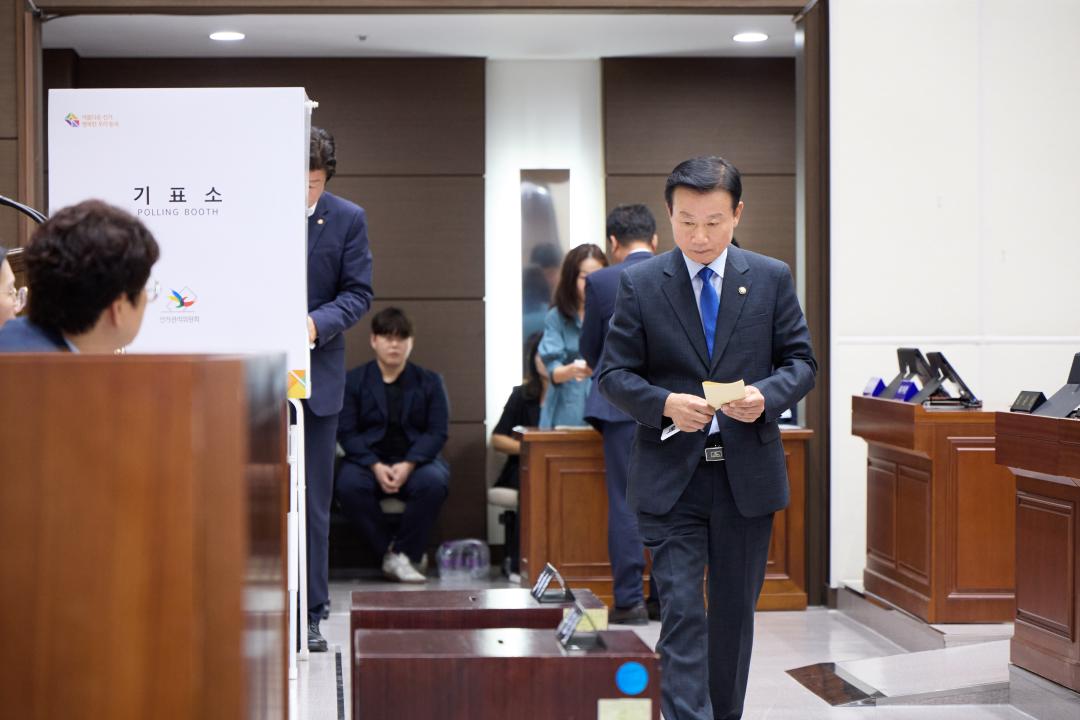 '제304회 임시회 제1차 본회의' 게시글의 사진(36) '20260701 제304회 임시회 제1차 본회의-031.jpg'
