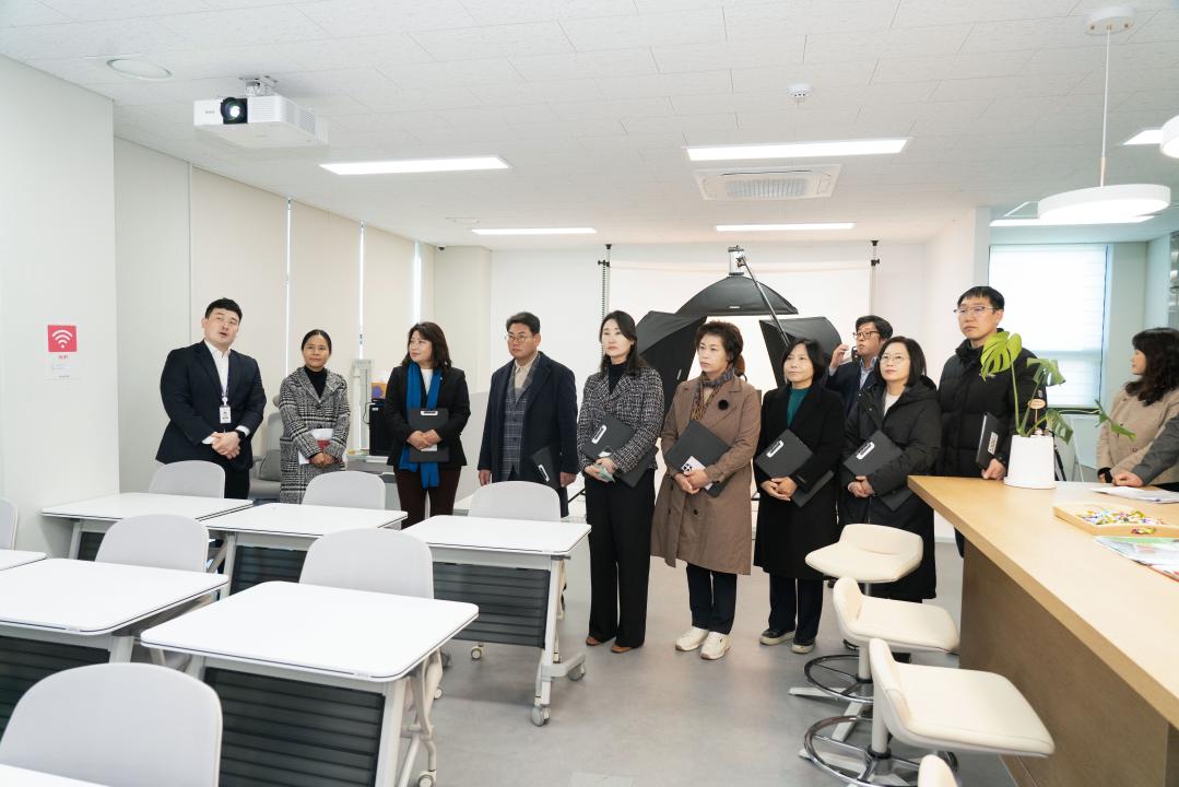 '행정사무감사 현지확인 (경제환경위원회)' 게시글의 사진(4) '행정사무감사 현지확인 (경제환경위원회) (3).jpg'