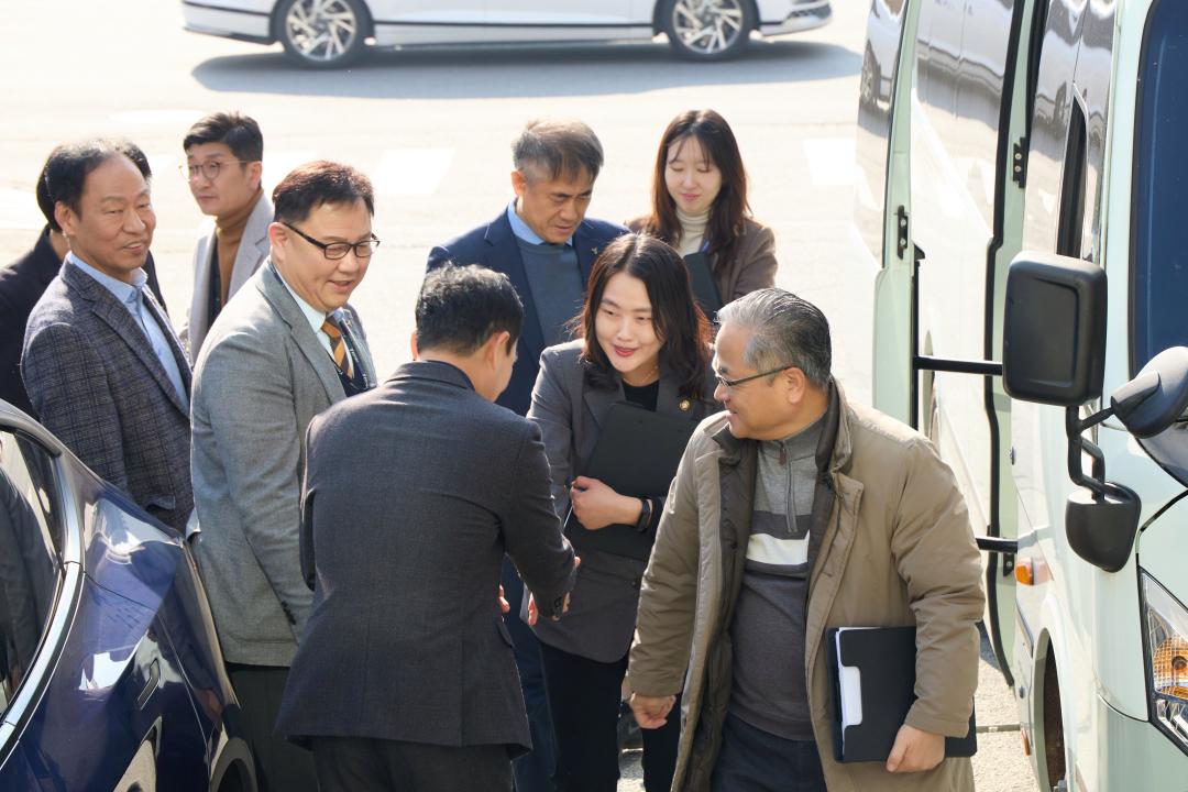 '행정사무감사 현지확인(자치행정위원회)' 게시글의 사진(64) '20251120 행정사무감사 현지확인(자치행정위원회)-100.jpg'