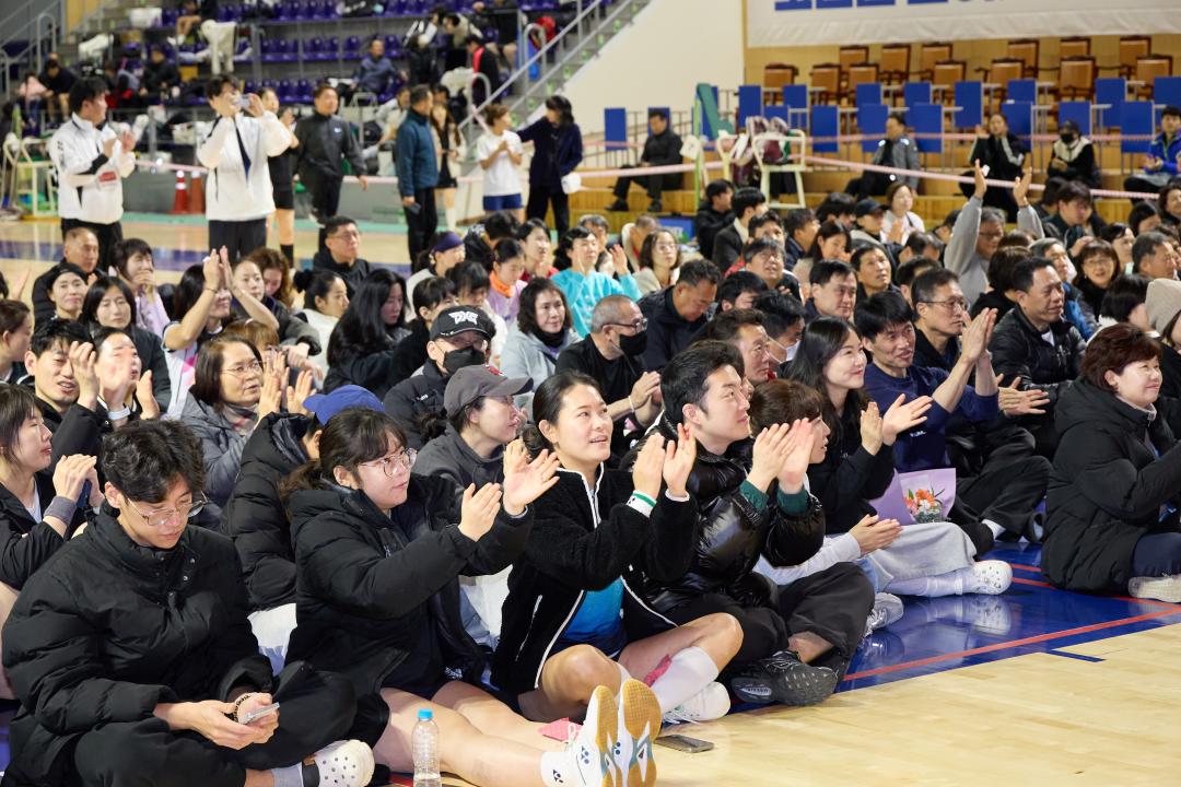 '2025 용인특례시장기 생활체육 배드민턴대회' 게시글의 사진(19) '20251129 2025 용인특례시장기 생활체육 배드민턴대회-30.jpg'