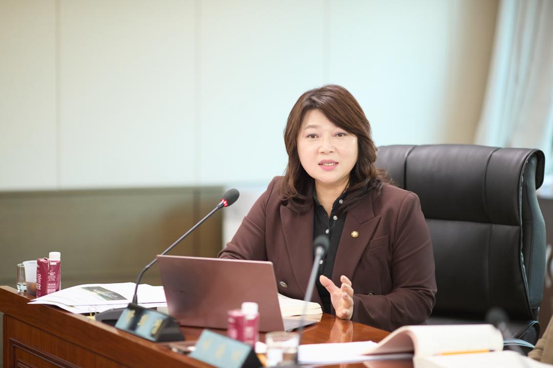 '행정사무감사 5일차 (제297회 제2차 정례회)' 게시글의 사진(86) '20251121 행정사무감사 5일차-086.jpg'