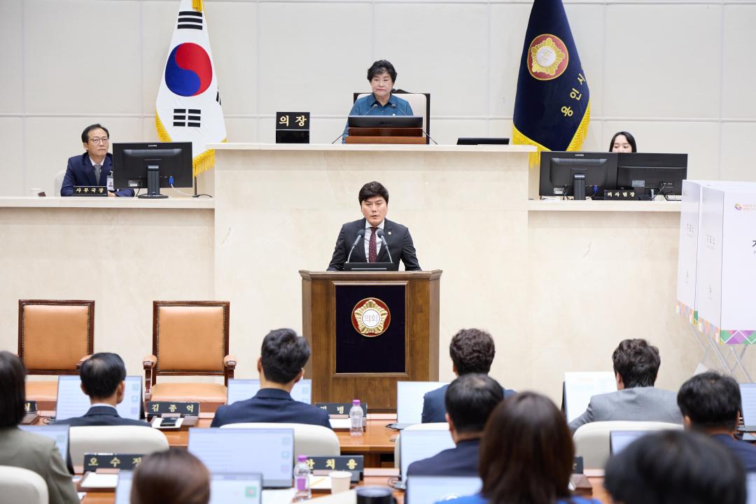 '제304회 임시회 제1차 본회의' 게시글의 사진(18) '20260701 제304회 임시회 제1차 본회의-192.jpg'
