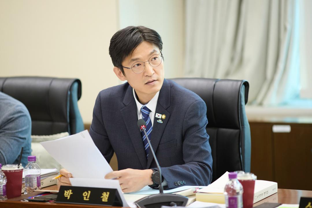 '상임위위원회별 제2차 회의( 제302회 임시회 )' 게시글의 사진(44) '20260408 상임위위원회별 제2차 회의 ( 제302회 임시회 )-097.jpg'