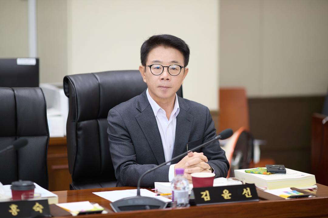 '상임위위원회별 제2차 회의( 제302회 임시회 )' 게시글의 사진(33) '20260408 상임위위원회별 제2차 회의 ( 제302회 임시회 )-079.jpg'
