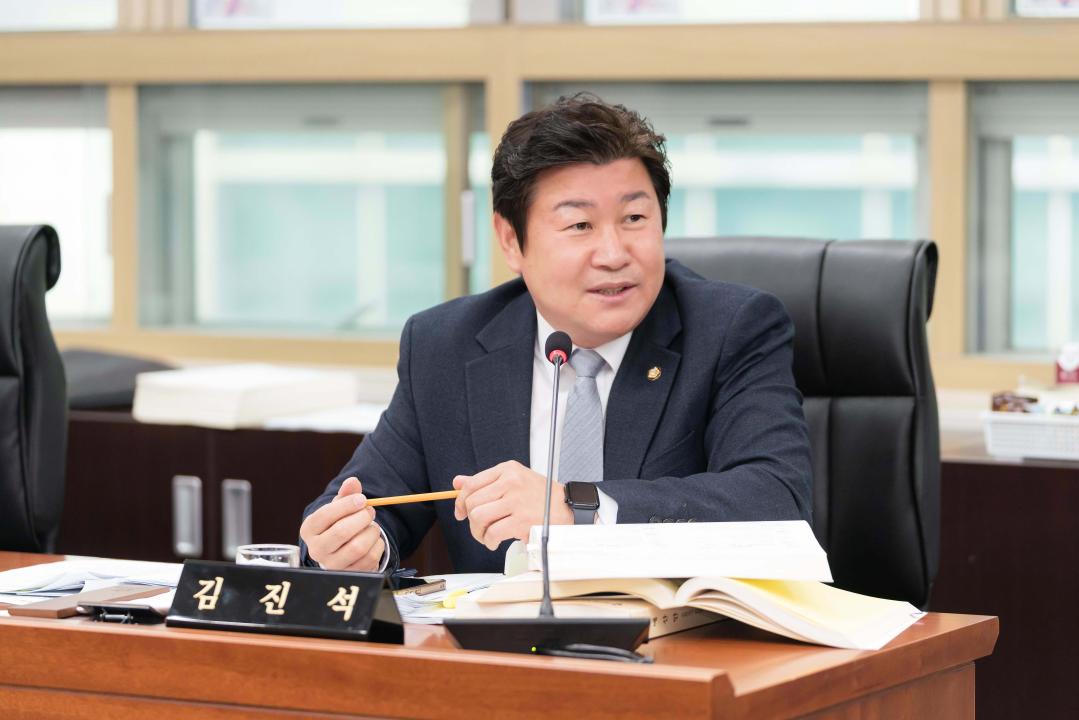 '제2차 예산결산특별위원회(제297회 제2차 정례회)' 게시글의 사진(30) '20251210 제2차 예산결산특별위원회(제297회 제2차 정례회) N-38.JPG'