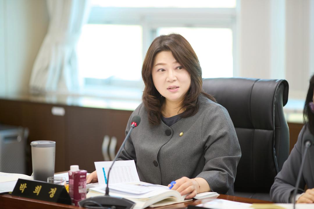 '상임위위원회별 제2차 회의( 제302회 임시회 )' 게시글의 사진(16) '20260408 상임위위원회별 제2차 회의 ( 제302회 임시회 )-049.jpg'