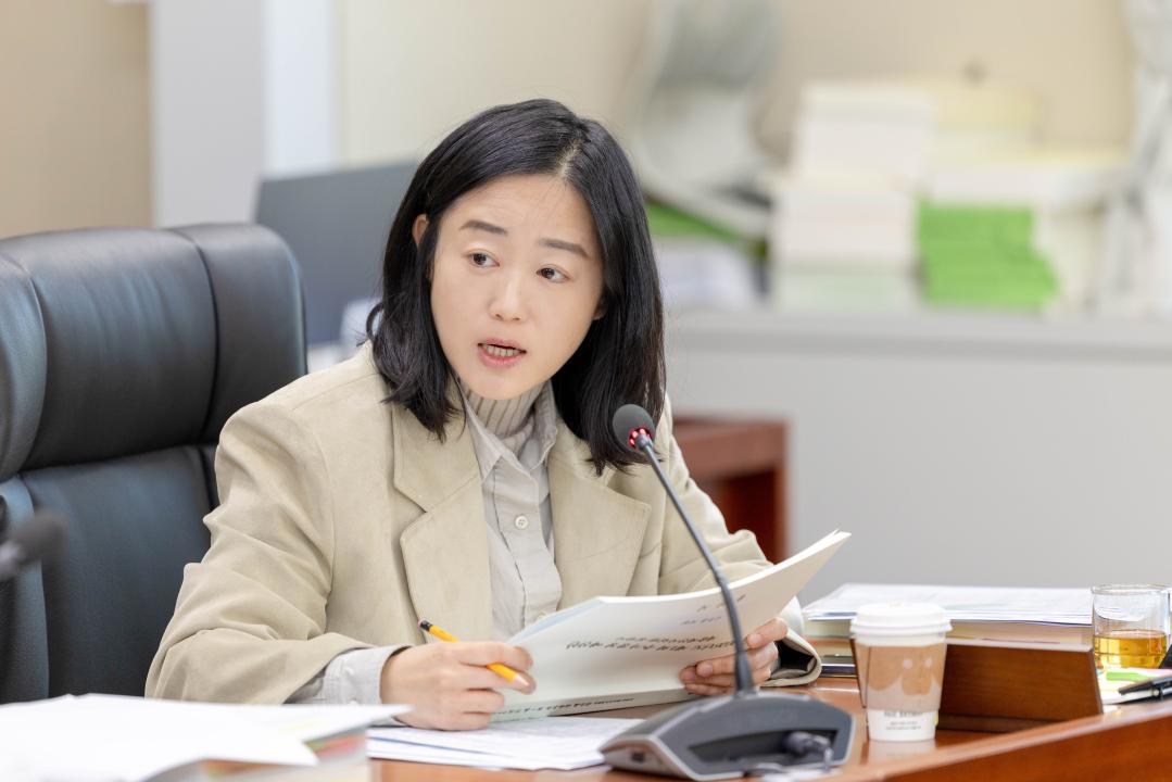 '상임위위원회별 제2차 회의( 제302회 임시회 )' 게시글의 사진(55) '20260408 제302회 임시회 상임위원회 회의 (15).jpg'