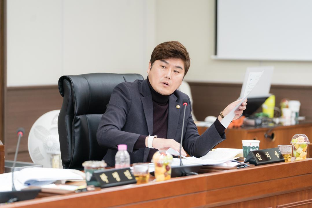 '행정사무감사 5일차 (제297회 제2차 정례회)' 게시글의 사진(15) '20251121 행정사무감사 5일차 (제297회 제2차 정례회) N_-8.JPG'