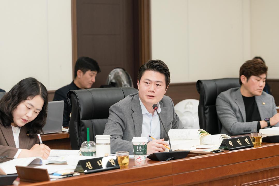 '행정사무감사 8일차 (제297회 제2차 정례회)' 게시글의 사진(45) '20251124 행정사무감사 8일차 (제297회 제2차 정례회) N-62.JPG'