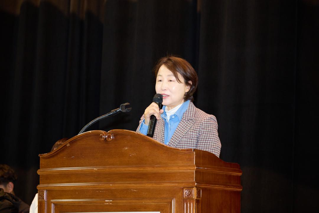 '2025 용인특례시장기 생활체육 배드민턴대회' 게시글의 사진(20) '20251129 2025 용인특례시장기 생활체육 배드민턴대회-32.jpg'