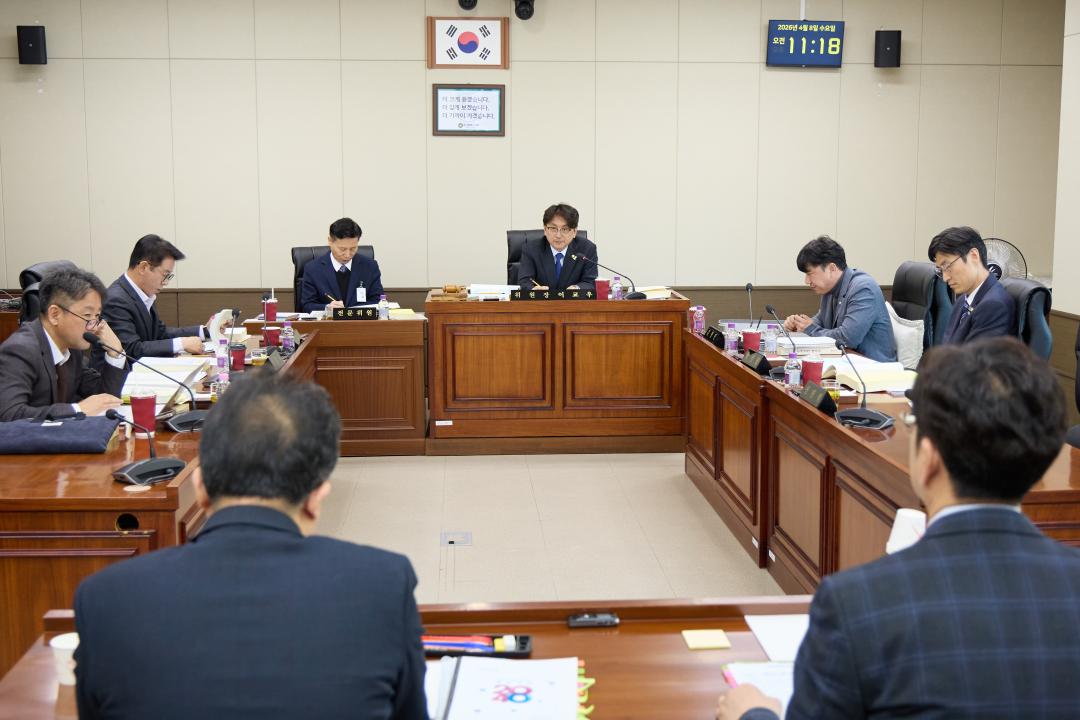 '상임위위원회별 제2차 회의( 제302회 임시회 )' 게시글의 사진(32) '20260408 상임위위원회별 제2차 회의 ( 제302회 임시회 )-078.jpg'