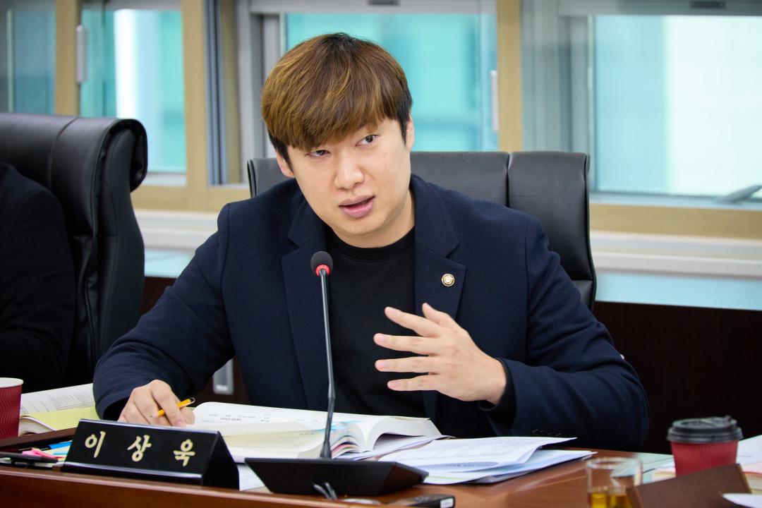 '상임위원회별 제2차 회의(제297회 제2차 정례회)' 게시글의 사진(22) '20251202 상임위위원회별 제2차 회의(제297회 제2차 정례회)-044.jpg'