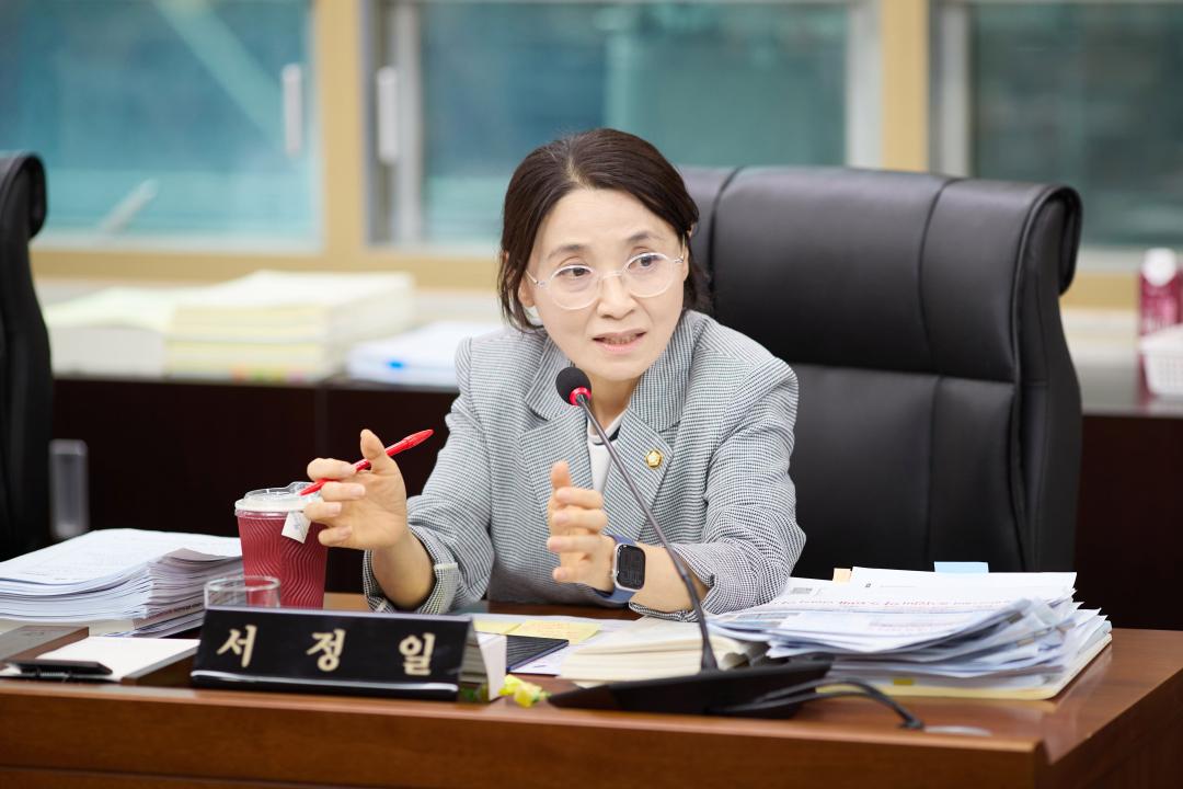 '상임위위원회별 제1차 회의(제305회 임시회 )' 게시글의 사진(21) '20260723 상임위위원회별 제1차 회의(제305회 임시회 )-32.jpg'
