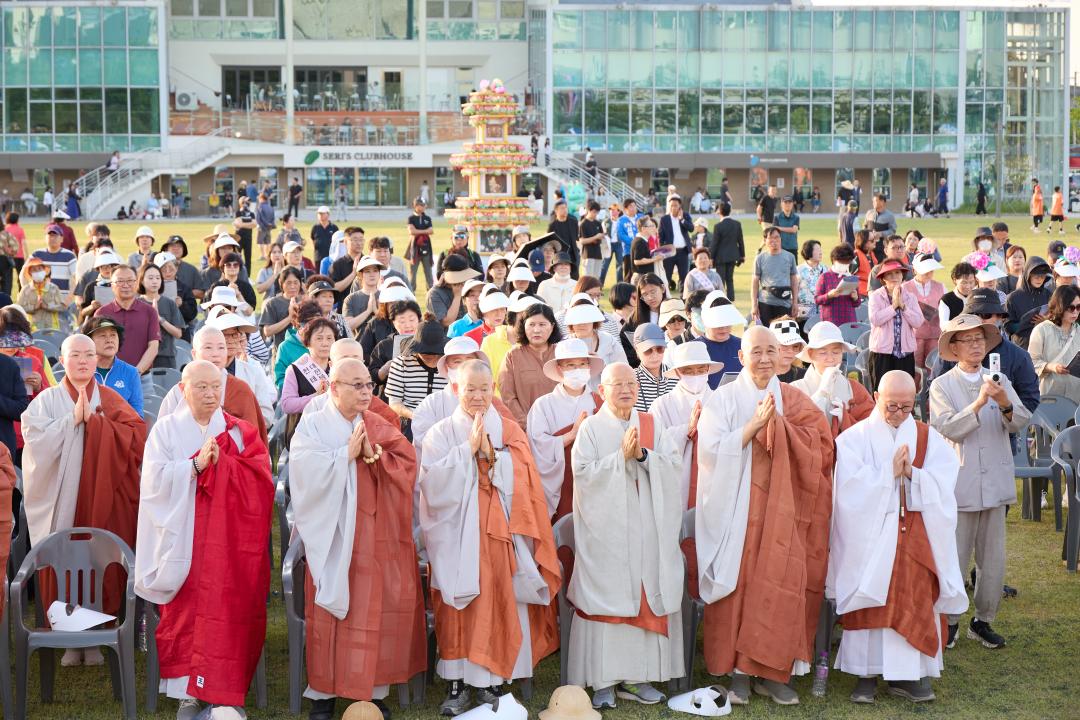 '불기2570(2026)년 부처님 오신날 용인시민연등축제' 게시글의 사진(23) '20260517 불기2570(2026)년 부처님 오신날 용인시민연등축제-112.jpg'