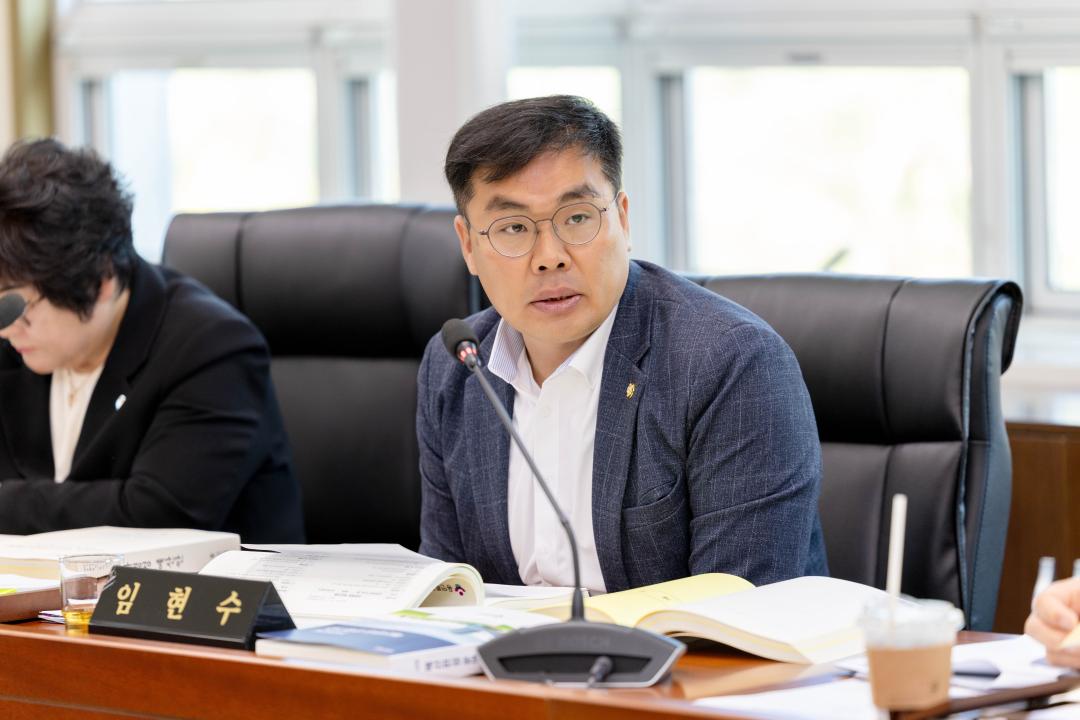 '상임위위원회별 제2차 회의( 제302회 임시회 )' 게시글의 사진(61) '20260408 제302회 임시회 상임위원회 회의 (23).jpg'