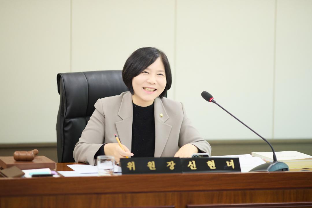 '상임위위원회별 제2차 회의( 제302회 임시회 )' 게시글의 사진(7) '20260408 상임위위원회별 제2차 회의 ( 제302회 임시회 )-013.jpg'