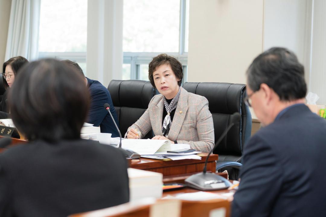 '상임위원회별 제2차 회의(제297회 제2차 정례회)' 게시글의 사진(66) '20251202 제2차 상임위 회의 (제297회 제2차 정례회) N-47.JPG'