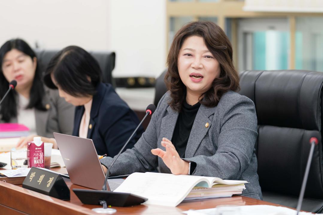 '제2차 예산결산특별위원회(제297회 제2차 정례회)' 게시글의 사진(27) '20251210 제2차 예산결산특별위원회(제297회 제2차 정례회) N-34.JPG'