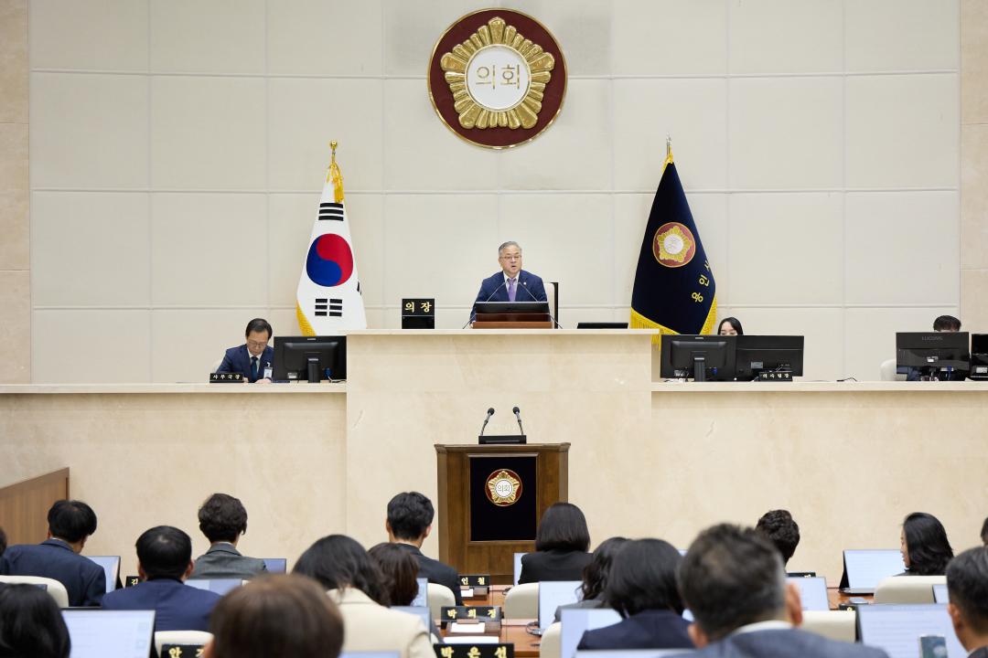 '제302회 임시회 제 2차 본회의' 게시글의 사진(12) '20260406 제302회 임시회 제2차 본회의-31.jpg'
