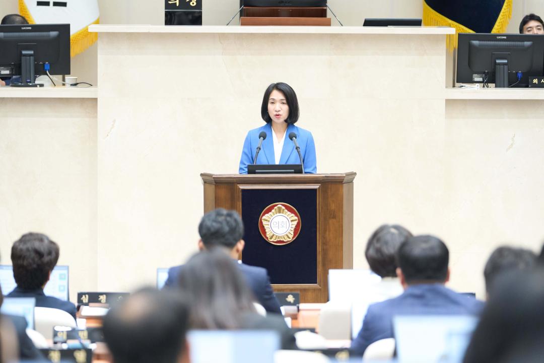 '용인특례시의회 오수정 의원, "아동·청소년 문화복지, 사는 곳 따라 달라져선 안 돼"(5분 자유발언)' 게시글의 사진(3) '사진2. 용인특례시의회 오수정 의원이 2일 열린 제306회 제1차 정례회 제1차 본회의에서 5분 자유발언을 하고 있다..jpg'